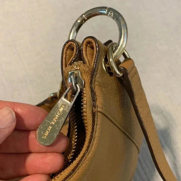 Michael Kors tan/brown leather purse - Picture 9 of 10